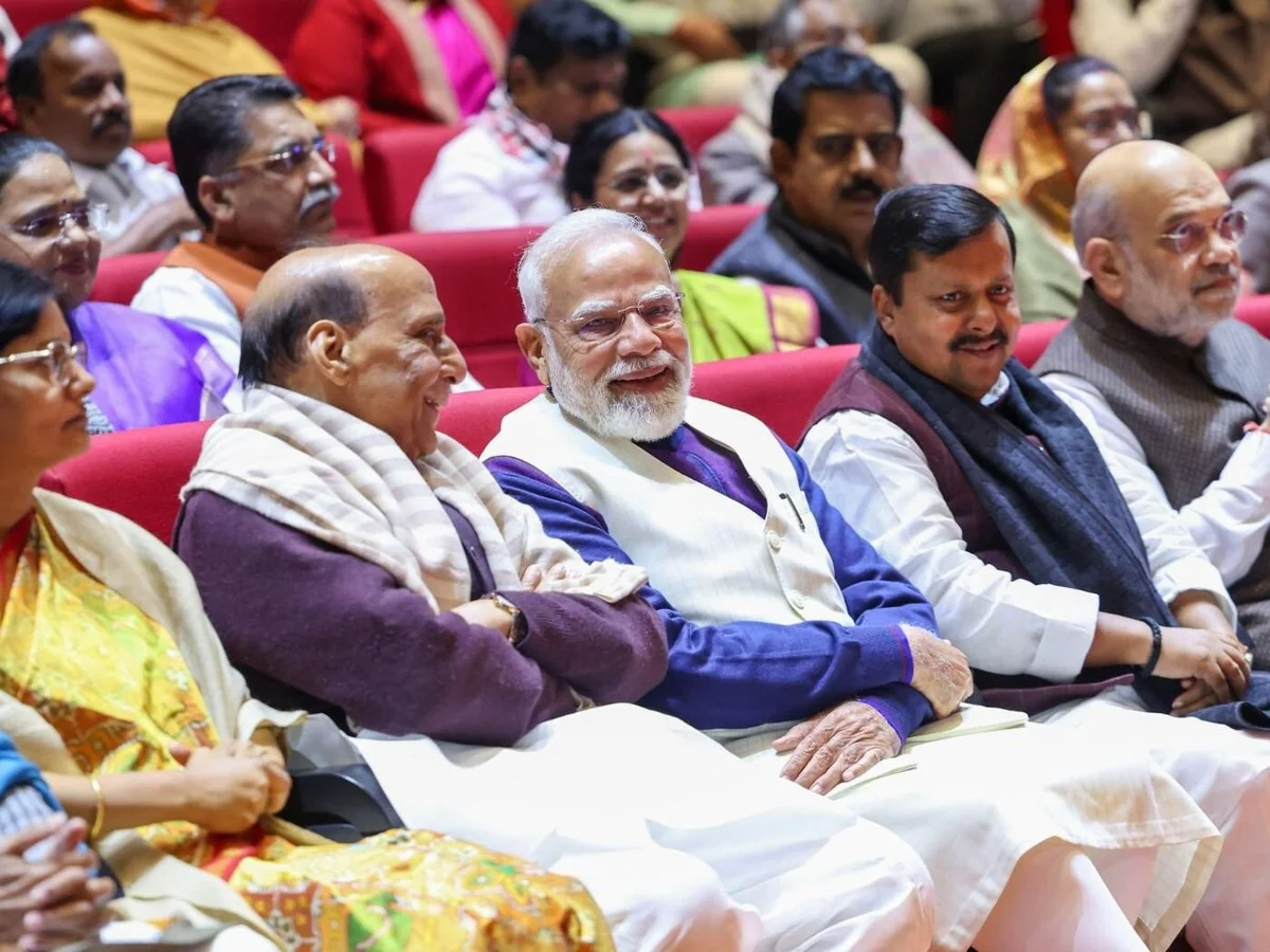 मोदी कैबिनेट और BJP संगठन में बड़े फेरबदल की तैयारी,21 मई की महाबैठक ने बढ़ाई हलचल
