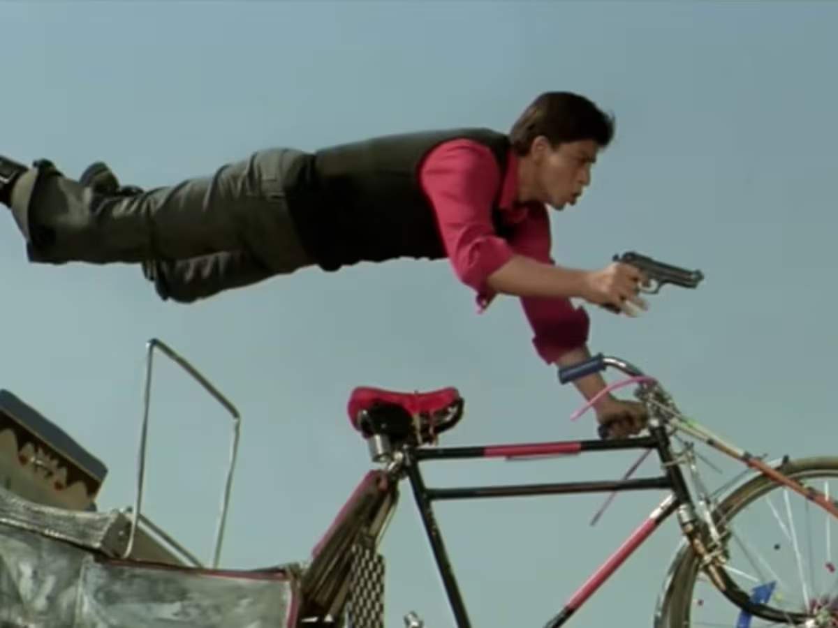 मैं हूं ना VFX ब्रेकडाउन: शाहरुख की गोलियां वीडियो नहीं, बल्कि एक सिंगल फोटो से फराह खान ने रचा था इतिहास