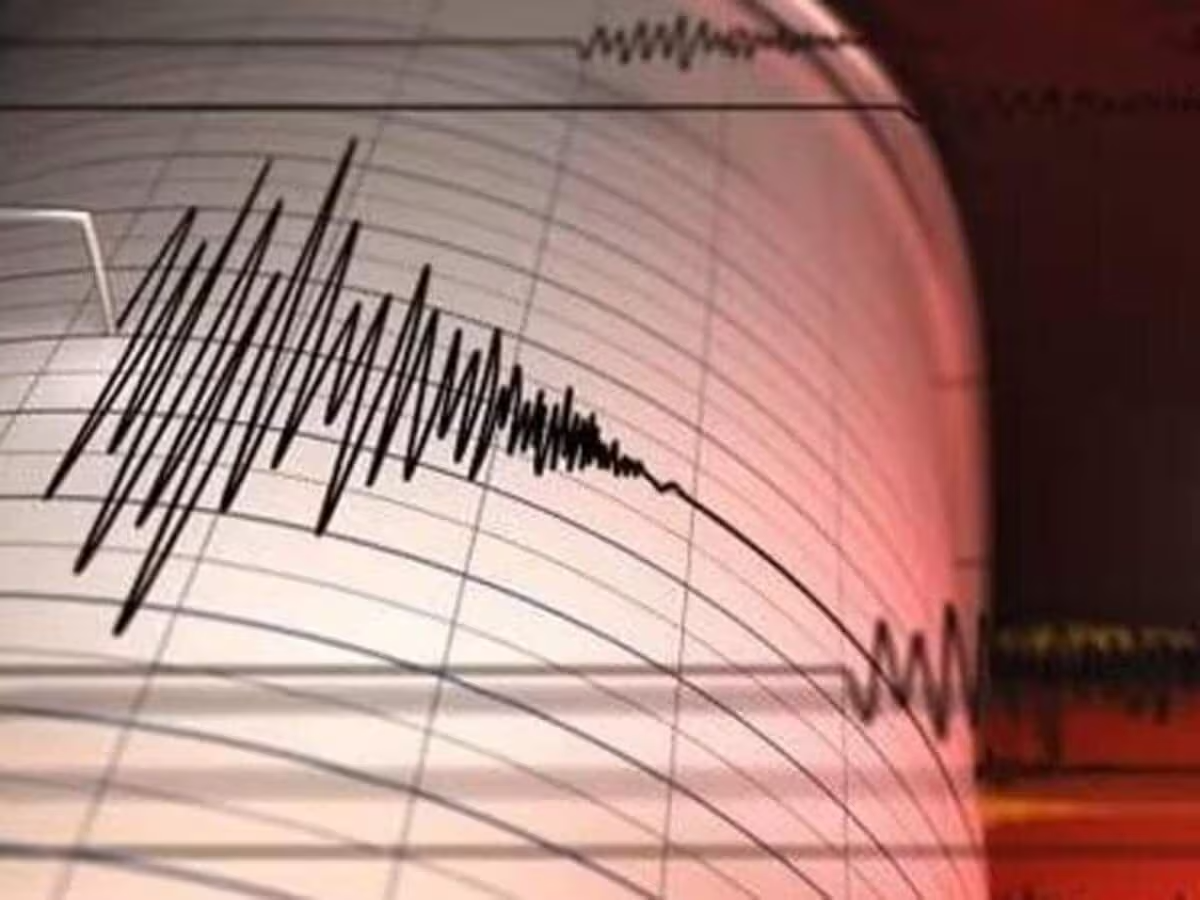 China Earthquake : चीन में तड़के आया भीषण भूकंप, 13 इमारतें जमींदोज, 2 लोगों की मौत और कई लापता