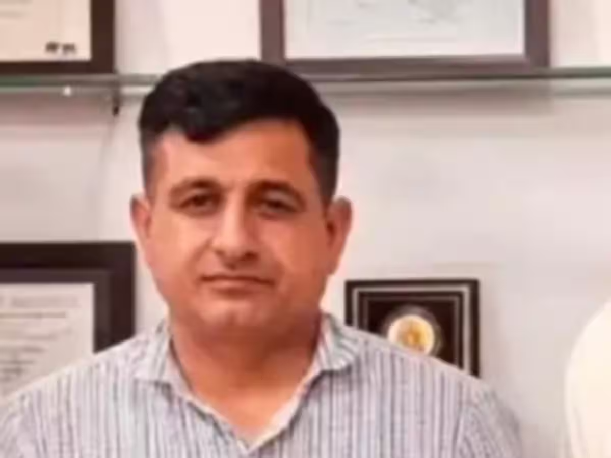 फिल्म में ईमानदार पुलिस का रोल निभाने वाला एएसआई सुनील बिश्नोई 1 लाख की रिश्वत लेते रंगे हाथ गिरफ्तार
