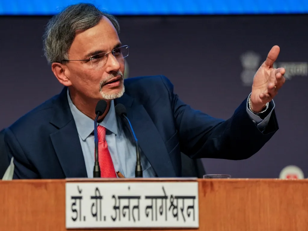 Will India's growth rate fall below 7%? Chief Economic Advisor breaks silence on RBI's decision