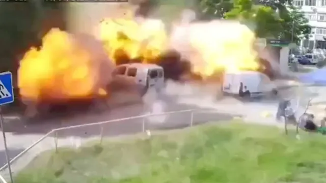 Russia's biggest air attack on Kharkiv, Ukraine - missiles rained on residential areas, 4 including a 22 year old girl died