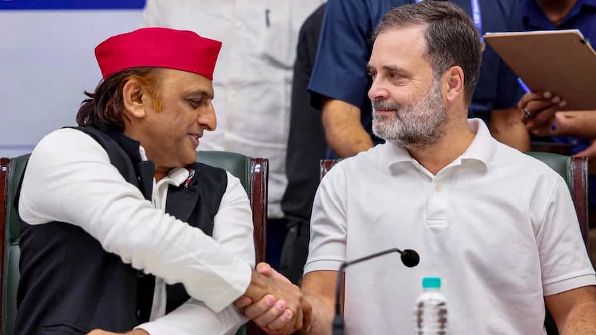 How many seats is Akhilesh Yadav ready to give to Rahul Gandhi? Is the general meeting of INDIA alliance