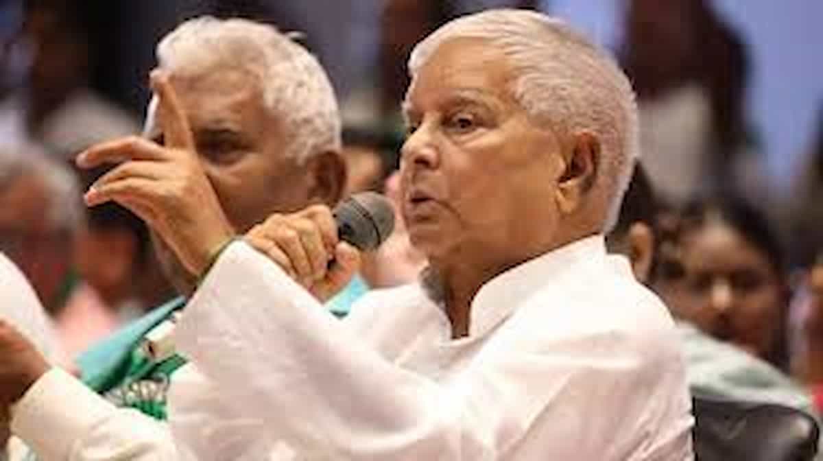 Such a unique picture of Lalu Yadav has never surfaced before, people could not believe their own eyes for a moment.