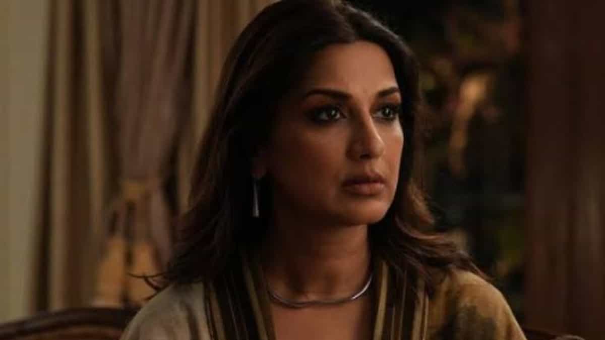 कैंसर को हराने के बाद सोनाली बेंद्रे ने तोड़ा अपना ही कड़ा नियम, OTT पर 'खूंखार' कमबैक से हिलाया बॉलीवुड