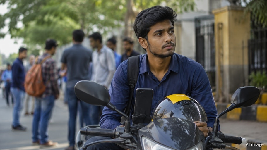 Computer Science Graduate: 500 से ज्यादा कंपनियों में किया अप्लाई, पर कहीं नहीं मिली नौकरी; अब सुबह 6 बजे से Rapido चलाने को मजबूर है यह फर्स्ट क्लास ग्रेजुएट