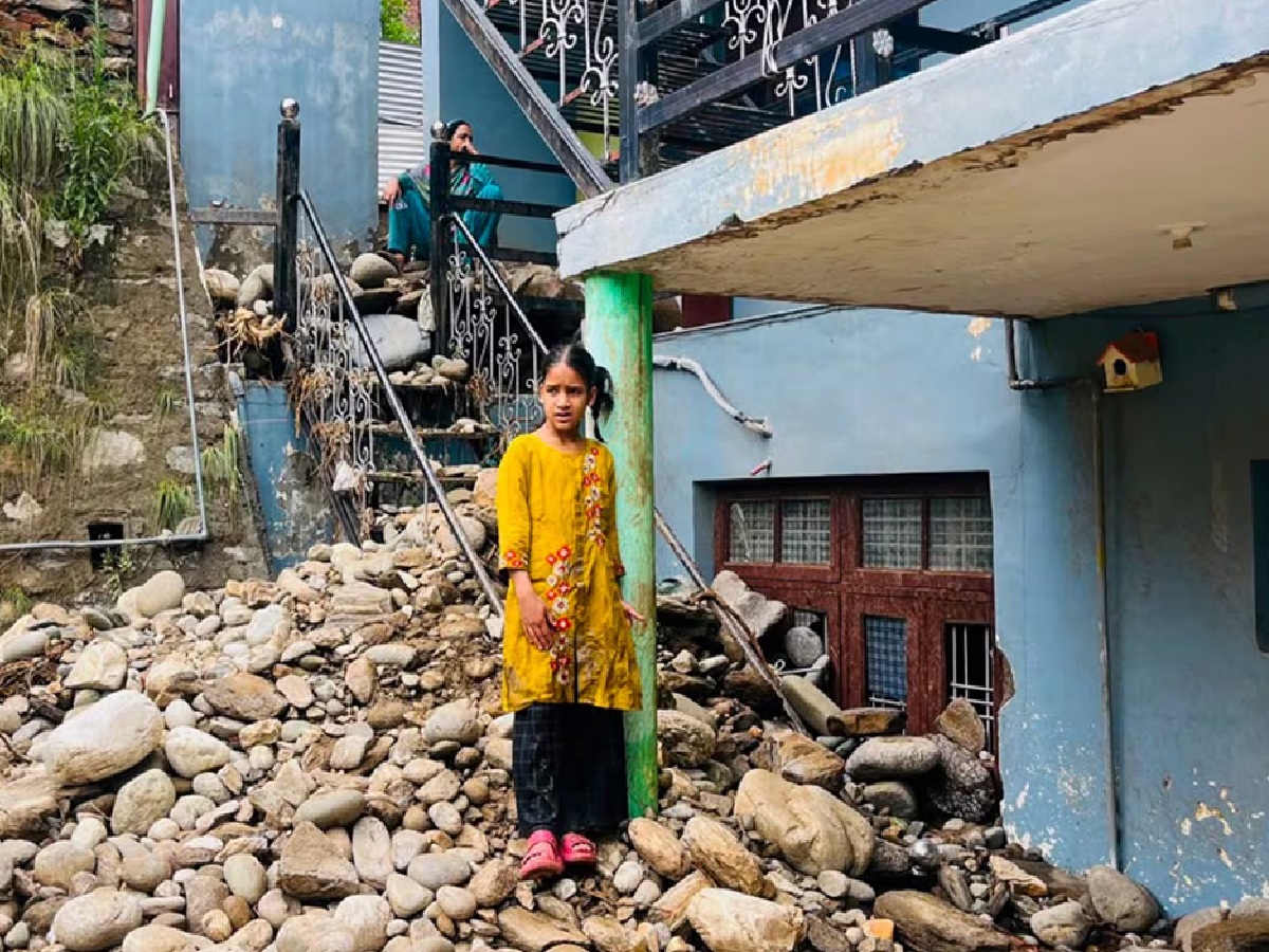 बाढ़ या भूकंप में घर तबाह होने पर किरायेदार को नहीं देना होगा रेंट? जानिए क्या कहता है भारतीय कानून