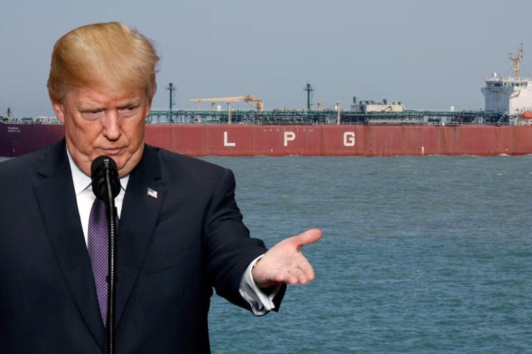 US Iran Conflict 2026: ईरान पर चौथे दिन भी बरसे अमेरिकी बम, हॉर्मुज में दोबारा नौसैनिक नाकेबंदी; बुनियादी ढांचे को तबाह करने की ट्रंप की खुली धमकी