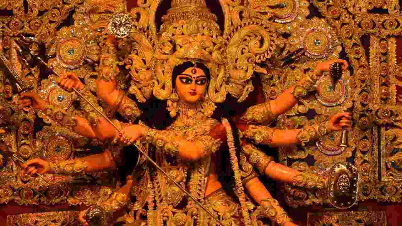 Ashadha Gupt Navratri 2026: आषाढ़ गुप्त नवरात्रि शुरू; 10 महाविद्याओं की गोपनीय साधना से दूर होंगे सारे कष्ट, व्रत के पूर्ण लाभ के लिए जरूर करें मां दुर्गा की यह आरती