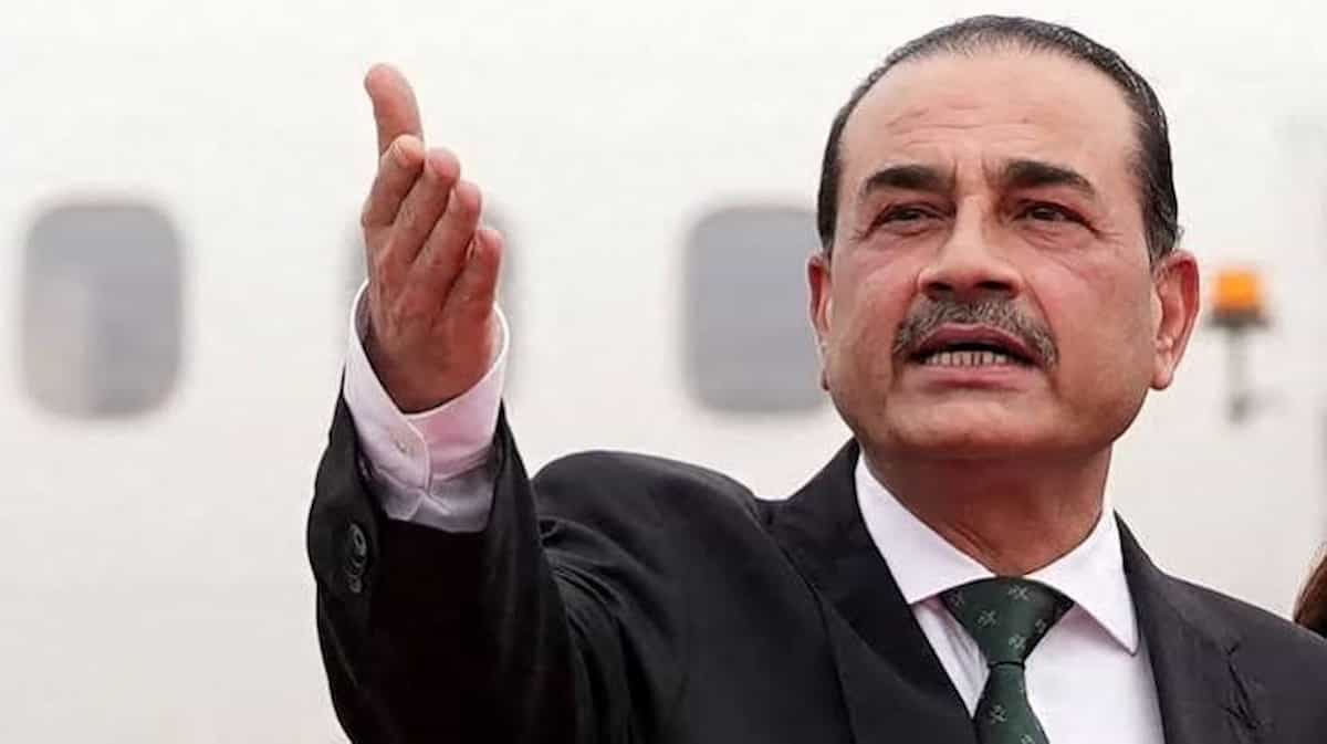 भारत ने धूल चटाई और मुनीर जश्न मनाते रहे!' इमरान खान की बहन अलीमा खान ने खोल दी पाकिस्तान सेना की पूरी पोल