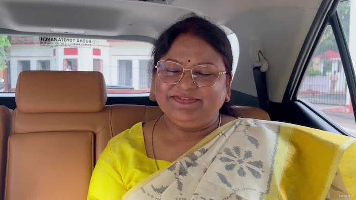 सीता सोरेन का छलका आंतरिक दर्द: सियासत के मंच पर अचानक याद आया अपना पुराना घर