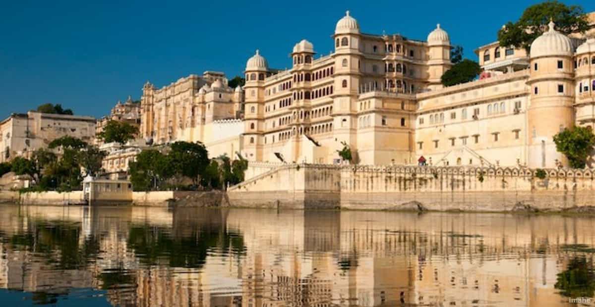 राजस्थान की सबसे भव्य धरोहर उदयपुर का सिटी पैलेस! 7 महाराणाओं के इतिहास और वास्तुकला की अनूठी दास्तान