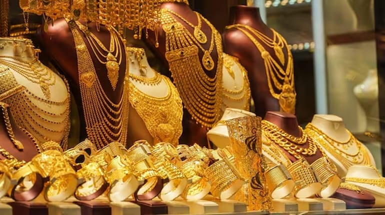 Gold Rate Today: सोने में लौटी चमक, दिल्ली से चेन्नई तक उछले दाम, लेकिन चांदी अभी भी 'ठंडी'
