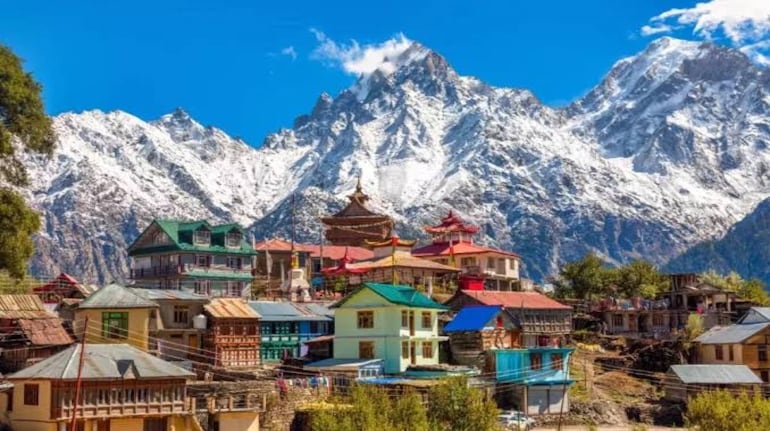 पहाड़, नदी, हवा की सनसनाहट और सेब के बाग: जानिए उत्तर भारत के इस सबसे शांत और खूबसूरत कोने के बारे में