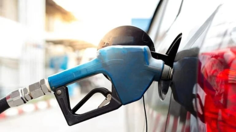 Petrol Diesel Price Today: सुबह 6 बजे जारी हुए पेट्रोल-डीजल के नए भाव! जानें दिल्ली, मुंबई, लखनऊ से लेकर आपके शहर के ताजा रेट