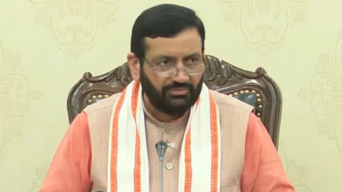 भ्रष्टाचार के आरोपी अधिकारियों को उसी जिले और पद पर नहीं मिलेगी तैनाती, सीएम ने जीरो टॉलरेंस नीति का किया ऐलान