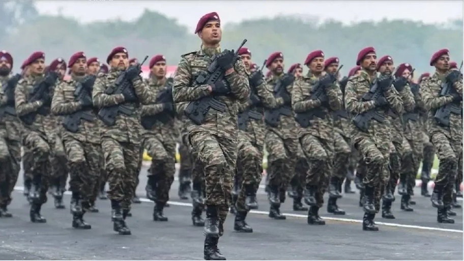 AOC Recruitment 2026: सेना में 10वीं-12वीं पास के लिए 2,615 पदों पर निकली बंपर सरकारी भर्ती, 56,900 रुपये तक सैलरी, जानें आवेदन प्रक्रिया और चयन नियम