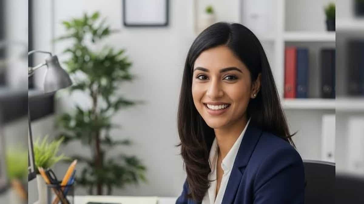 आर्टिफिशियल इंटेलिजेंस के दौर में भी सुरक्षित हैं ये 12 कमाल की नौकरियां, AI कभी नहीं छीन पाएगा आपका रोजगार