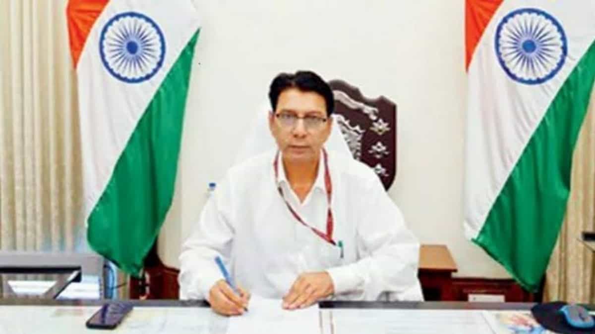 हरियाणा में बड़ा प्रशासनिक फेरबदल: नायब सैनी सरकार ने IAS डॉ. शालीन की सेवाएं केंद्र को सौंपी, दिल्ली में मिली बड़ी जिम्मेदारी