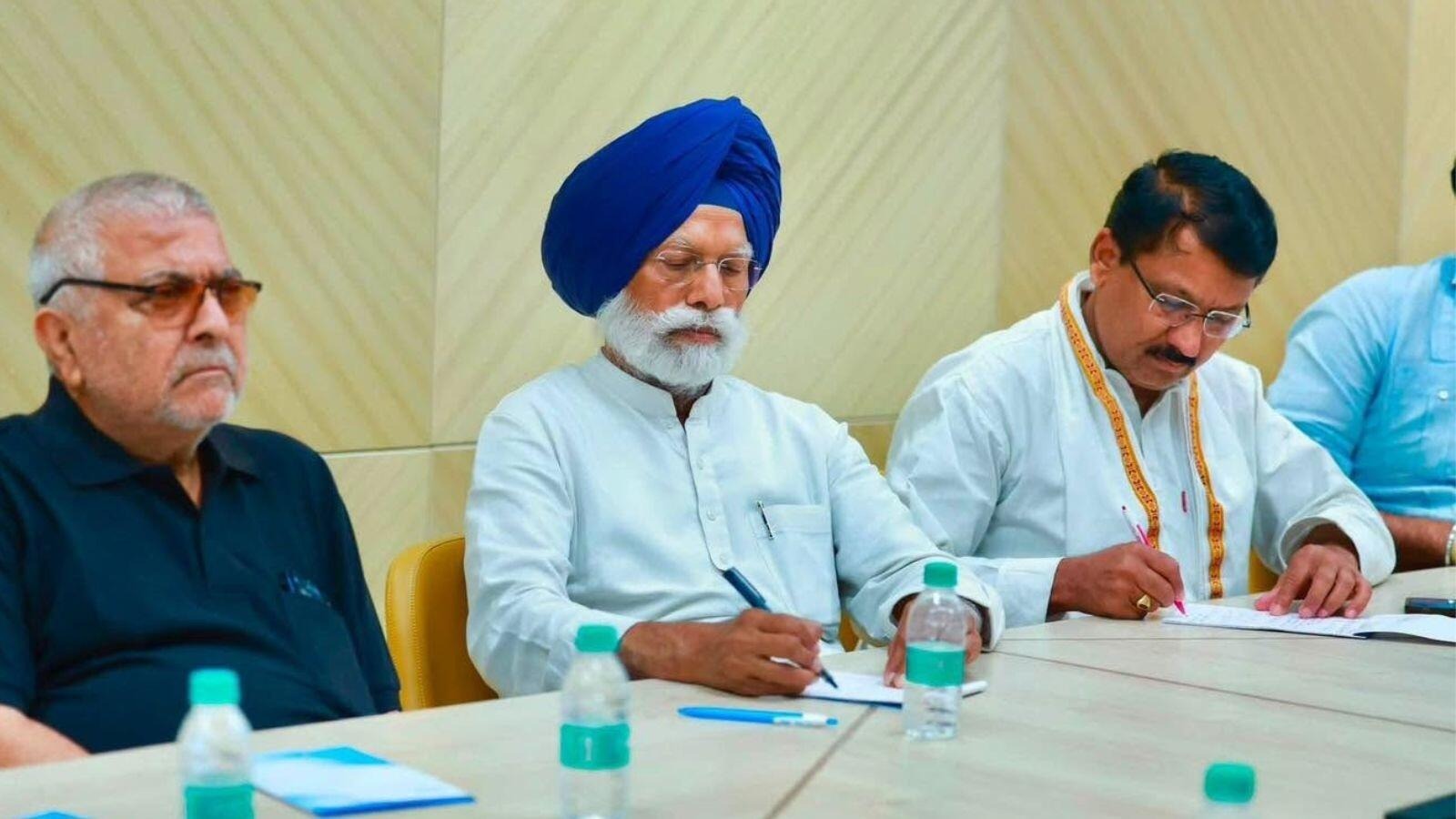 पंजाब कांग्रेस के घोषणा पत्र को लेकर सांसद अमर सिंह ने किया बड़ा खुलासा, जनता की अपेक्षाओं पर तैयार होगा विजन डॉक्यूमेंट