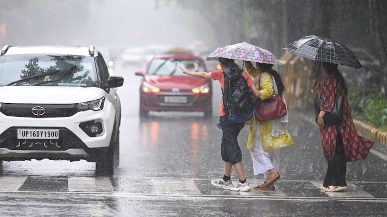 IMD Weather Alert: अगले 24 घंटों में 18 राज्यों में मूसलाधार बारिश का तांडव, मौसम विभाग ने जारी किया रेड और ऑरेंज अलर्ट