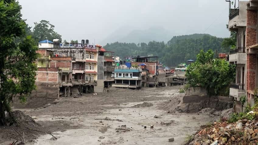 Nepal Flood Tragedy: नेपाल में कुदरत का भीषण तांडव, बाढ़ और भूस्खलन से अब तक 781 की मौत; 2,500 से ज्यादा लापता, 8,700+ लोगों का रेस्क्यू
