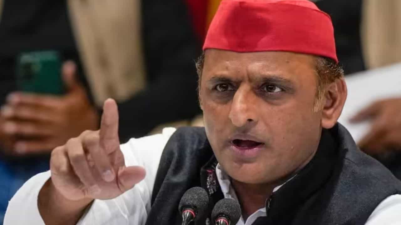 Ram Mandir Trust CEO: 'नई नियुक्तियों से पुरानी गड़बड़ियां नहीं भुलाई जा सकतीं', राम मंदिर ट्रस्ट के पहले CEO चयन पर बोले अखिलेश यादव; 'राम धन' की डकैती पर दागे तीखे सवाल