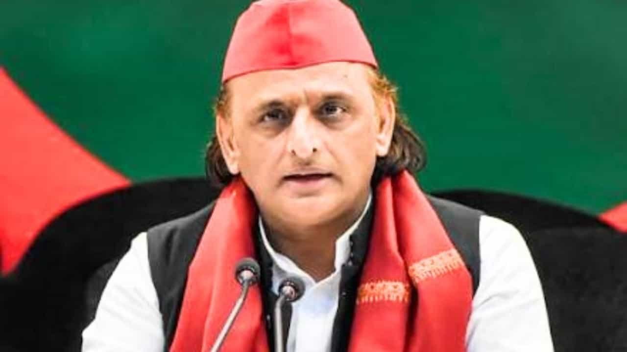 UP Politics 2027: 2027 में बनेगी सपा सरकार! सहारनपुर में अखिलेश यादव का बड़ा ऐलान, गन्ना किसानों से 24 घंटे में भुगतान का वादा और एथेनॉल मुनाफे पर उठाए सवाल