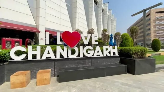 चंडीगढ़ में सुरक्षा का मेगा प्लान: लगेंगे 2000 नए CCTV और बनेंगी 19 नई चेकपोस्ट, अब अपराध कर बच नहीं पाएंगे अपराधी
