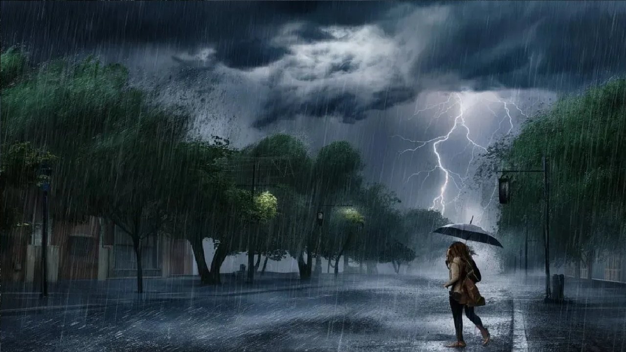 UP Weather Alert: बंगाल की खाड़ी से उठी मानसूनी हवाओं से बदलेगा मौसम; गोरखपुर-वाराणसी से आगरा तक जानें आज के मौसम का ताजा हाल