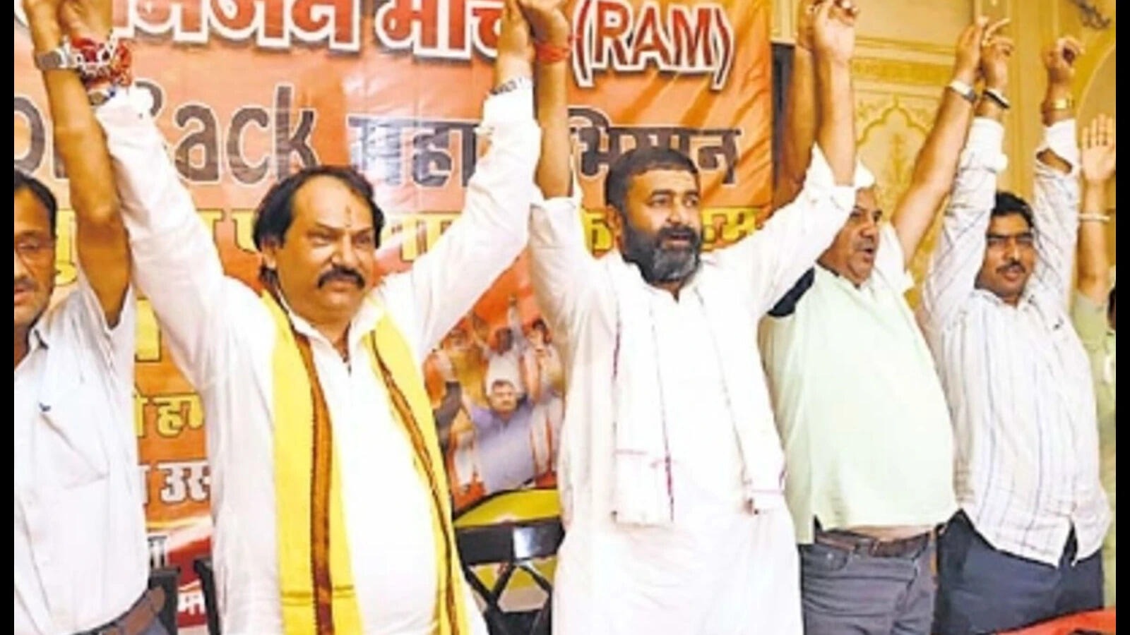 UGC रोलबैक विवाद: करणी सेना के साथ इस बड़े संगठन ने भी भरी हुंकार, सरकार को दी बड़ी चेतावनी