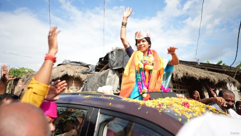मैथिली ठाकुर का बेबाक अंदाज और भारतीय राजनीति की हकीकत