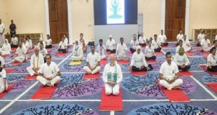 26yogaday1 750