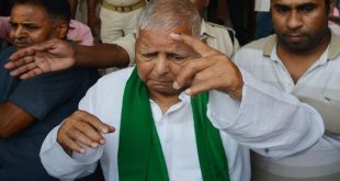 Lalu Yadv After Voting Pic 811