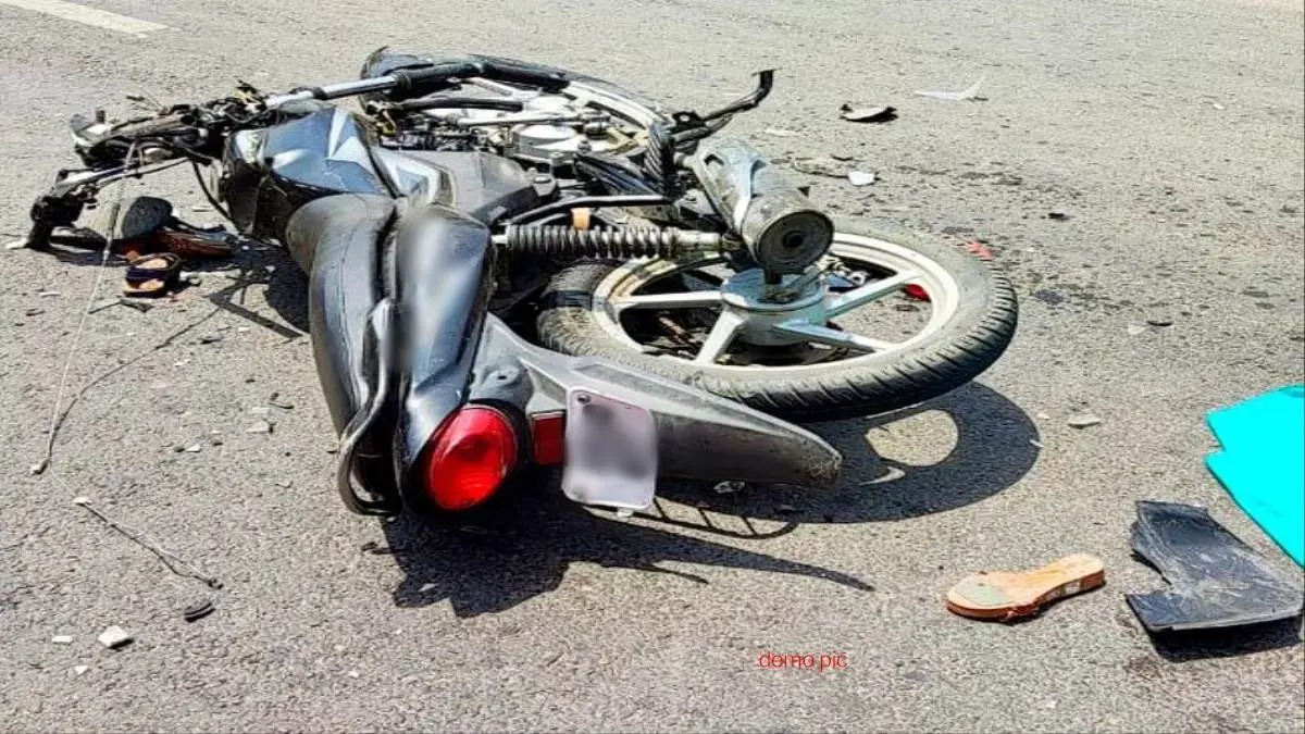 26 04 2023 Bina Bike Accident222