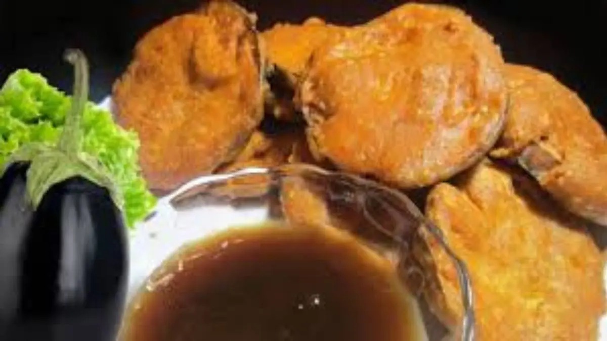 Baingan Pakoda Recipe.jpg