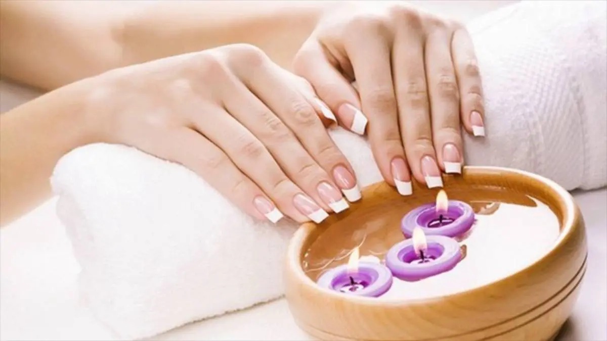 Beauty Tips Manicure With Hot Oi