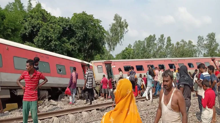 Gonda Train Derail