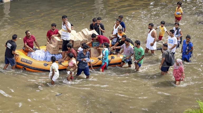 Heavy rains, Nepal to Uttarakhand, flood threat in Bihar, alert in UP, floods in UP, Chardham Yatra, temporarily suspended,