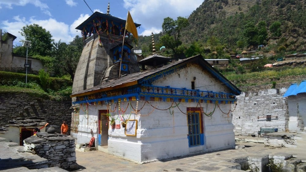 शिव-पार्वती ने इसी स्थान पर लिए थे सात फेरे, आज भी जलती है अग्नि