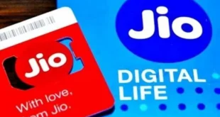 Reliance Jio Launches 2 696x435.jpg (1)