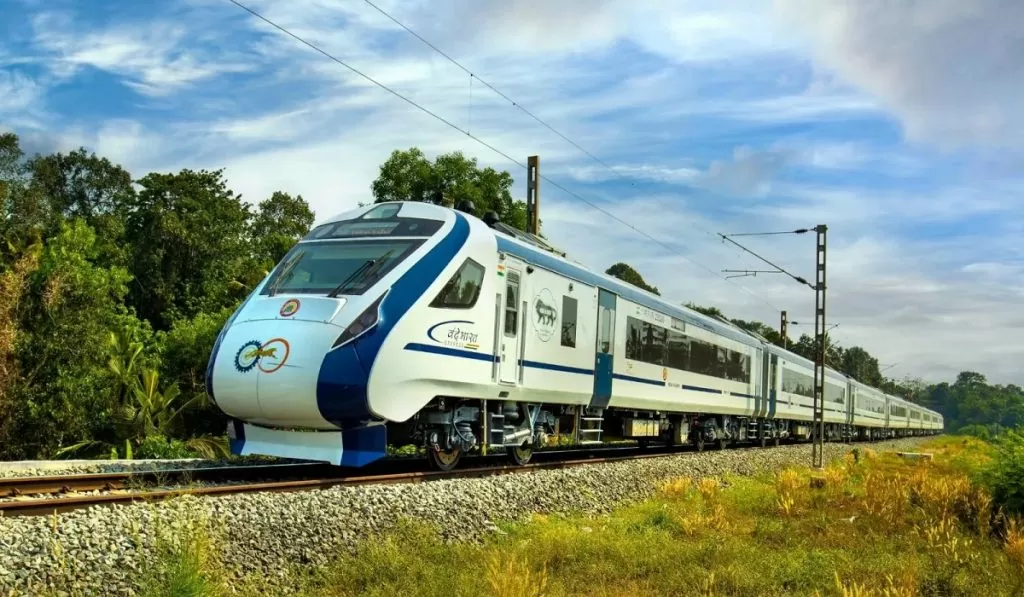 Vande Bharat Express 1024x597.jpg