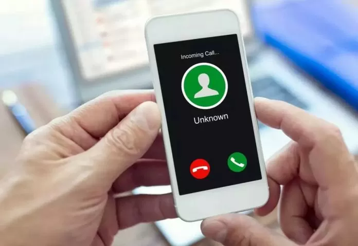 Whatsapp New Calling Feature 696x479.jpg