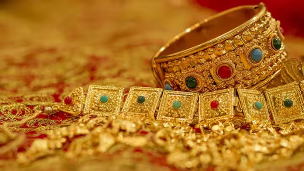 Gold Silver Price: सोने की कीमत में आई गिरावट, जानें अपने शहर का नया भाव