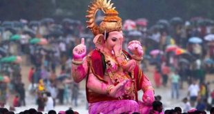 Ganesh Visarjan.jpg (1)