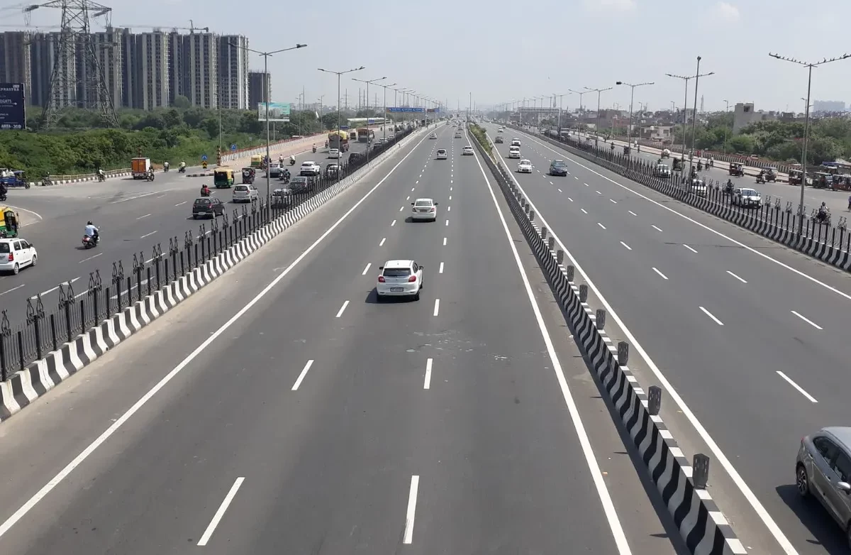 3532286 Bihar First Expressway 1